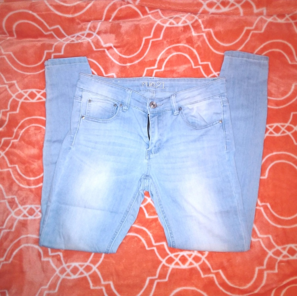 👖 Light wash Jeans